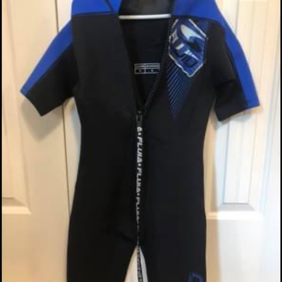 Youth Fluid junior size 10 Wetsuit - Picture 3 of 4